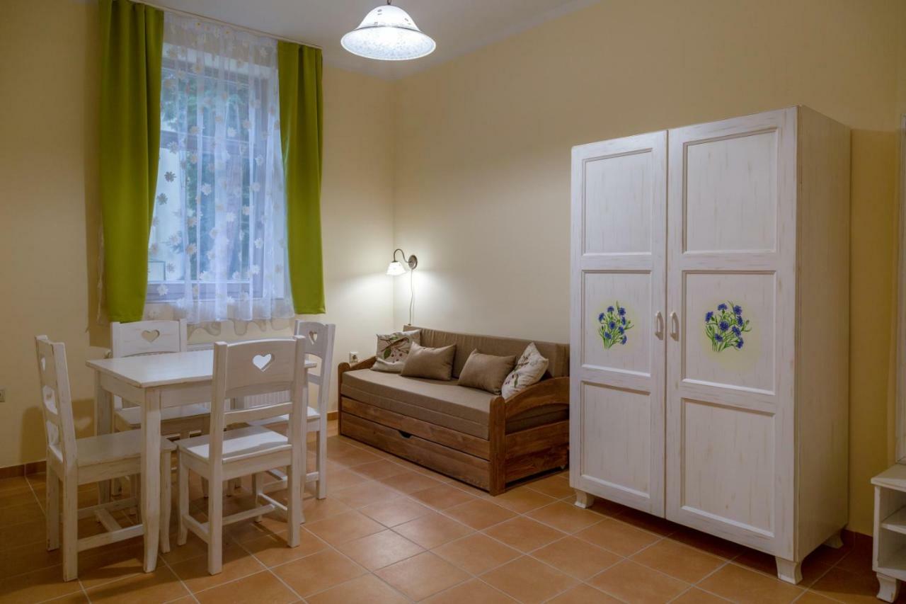 Balzsam Apartmanhaz ฮอร์กานี ภายนอก รูปภาพ