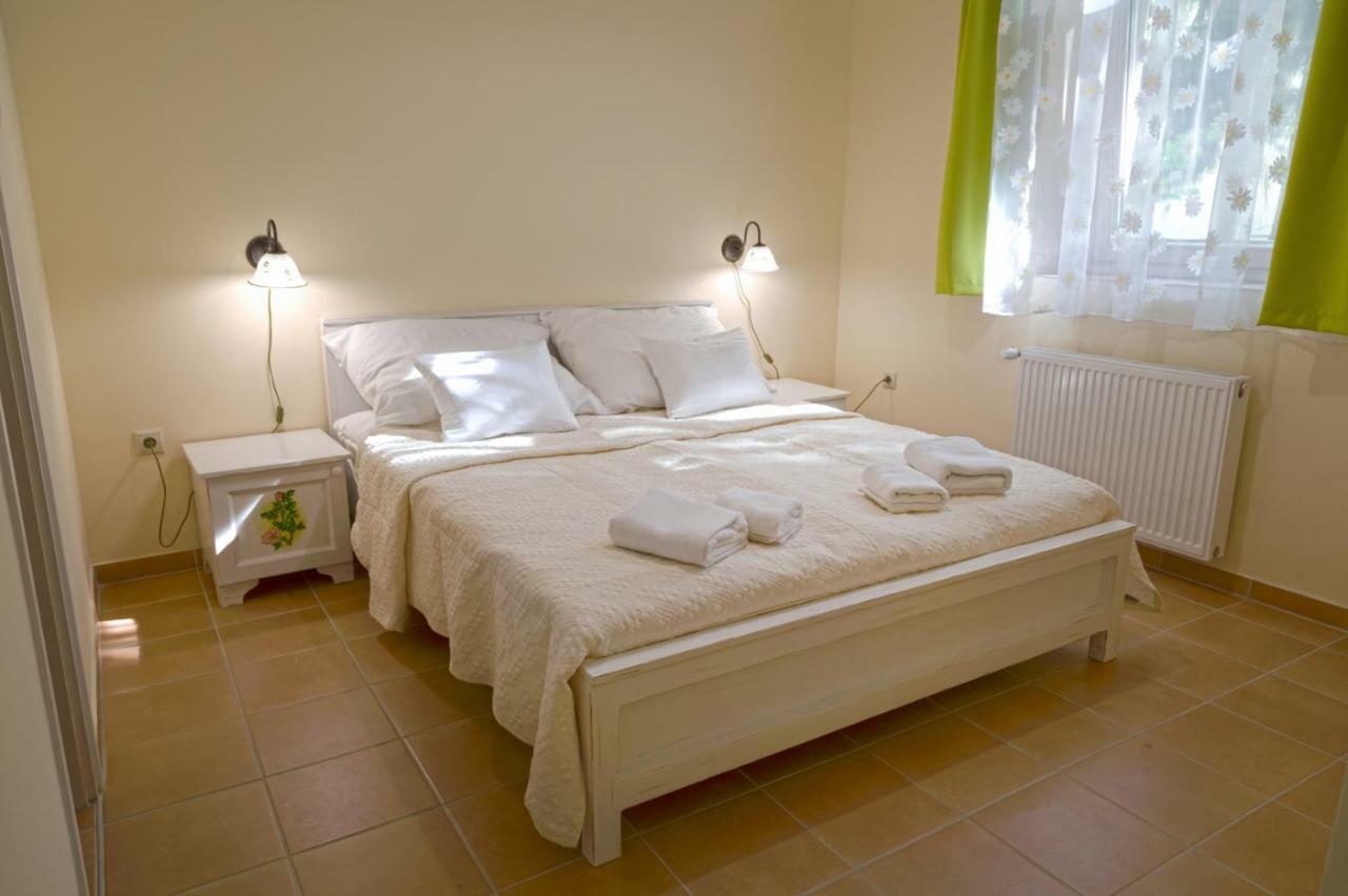 Balzsam Apartmanhaz ฮอร์กานี ภายนอก รูปภาพ