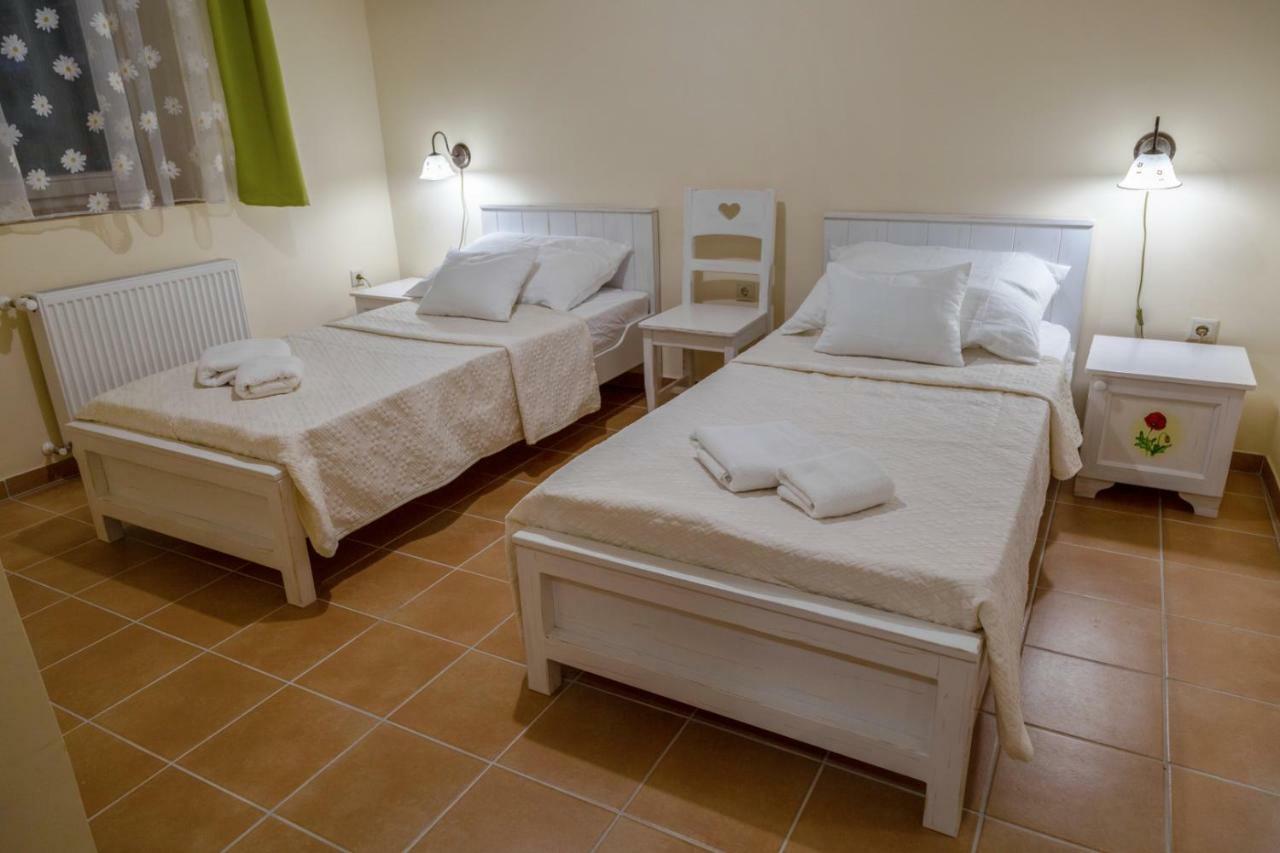 Balzsam Apartmanhaz ฮอร์กานี ภายนอก รูปภาพ