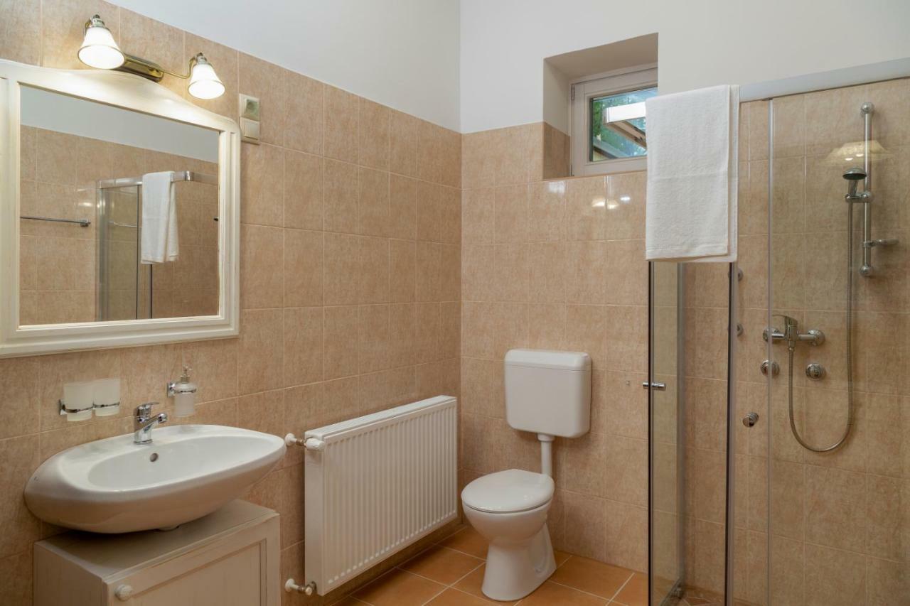 Balzsam Apartmanhaz ฮอร์กานี ภายนอก รูปภาพ